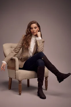 Discount Albany Knee Boot (Chocolate Suede) Women Boots