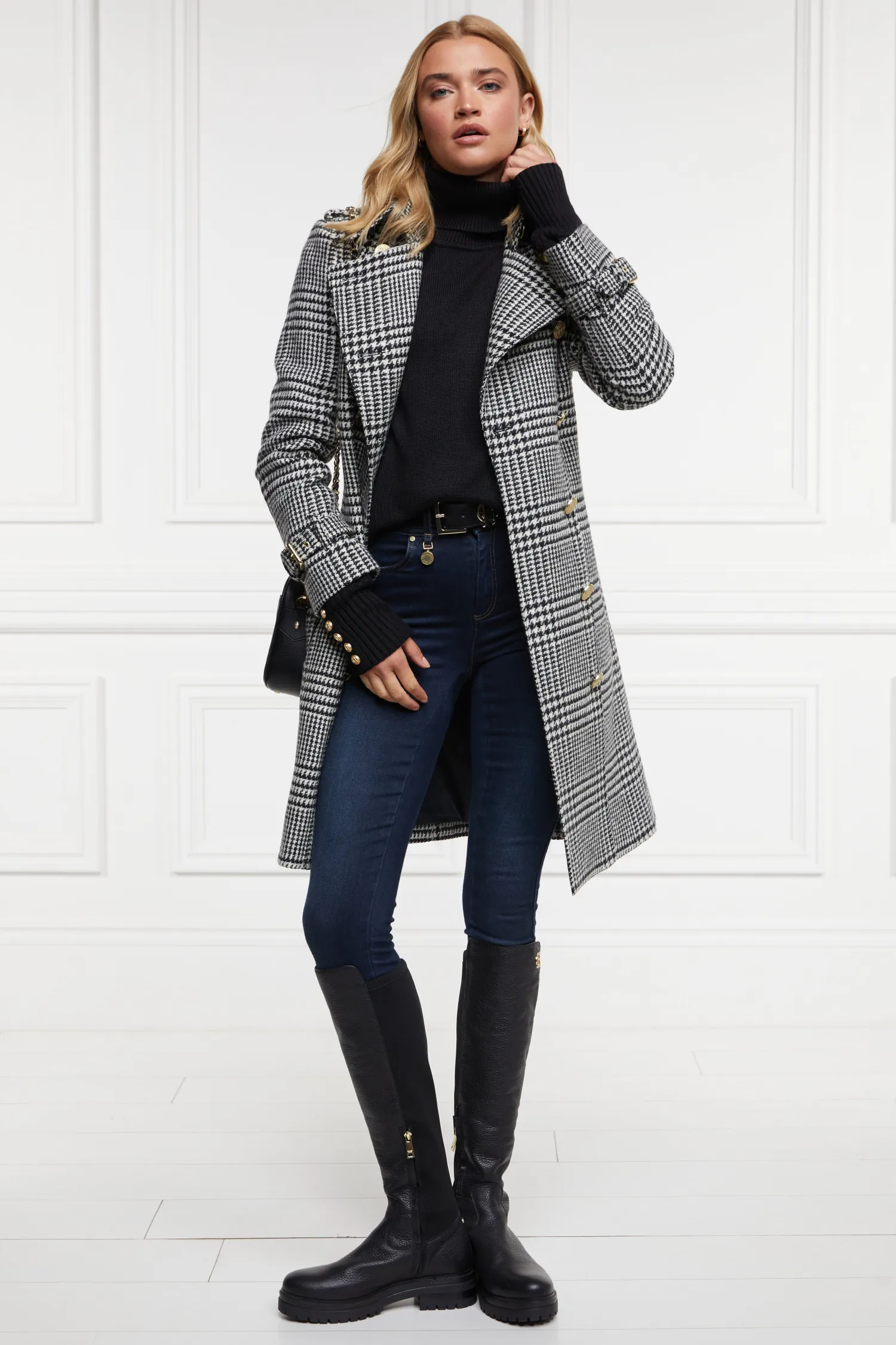 Hot Chamonix Roll Neck Knit Women Knitwear