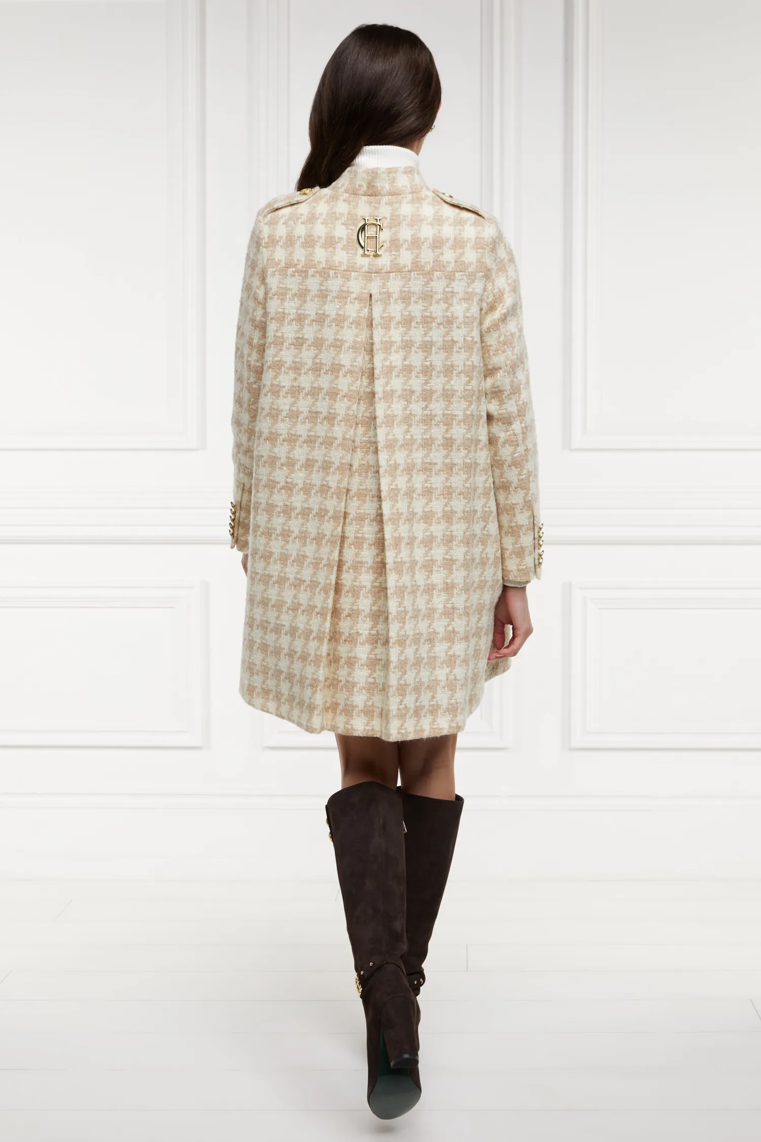 Best Highbury Cape Coat (Camel Houndstooth) Women Capes|Tailoring
